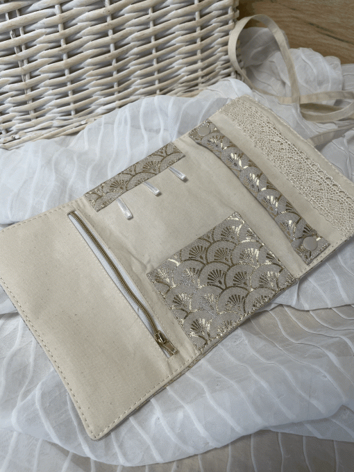 La Pochette à Bijoux doré
